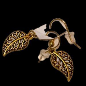 Gold Leaf Earrings handmade earrings nwot brass beautiful